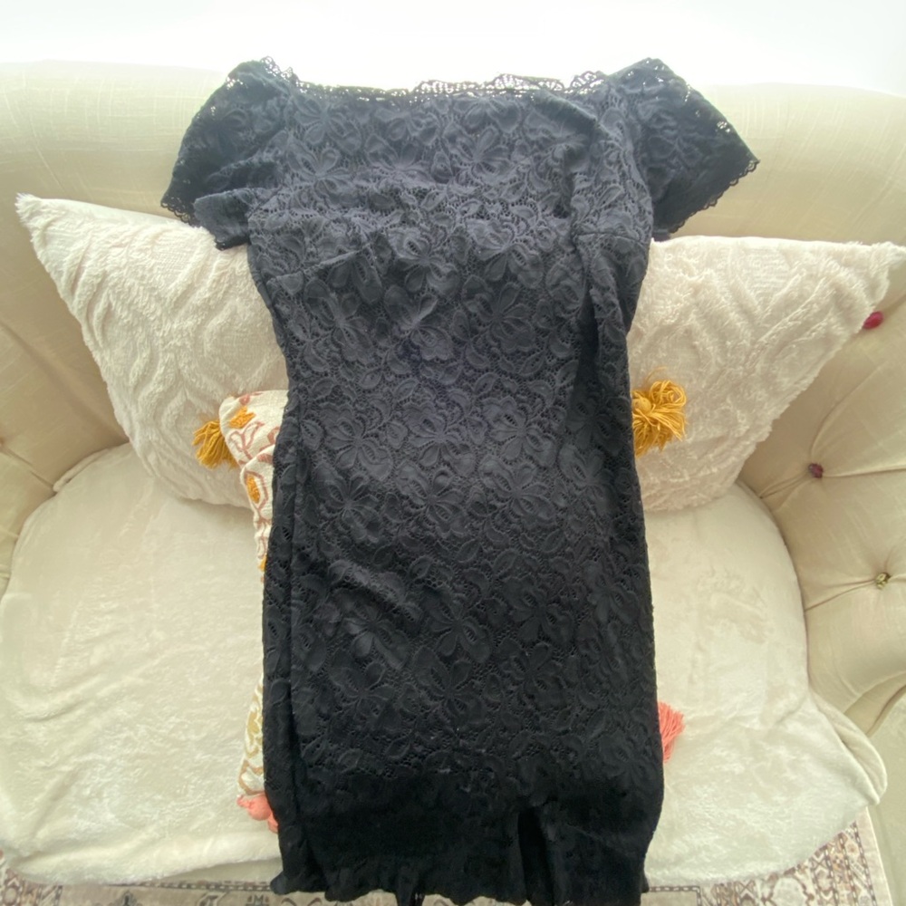 Elegant Black Lace Dress